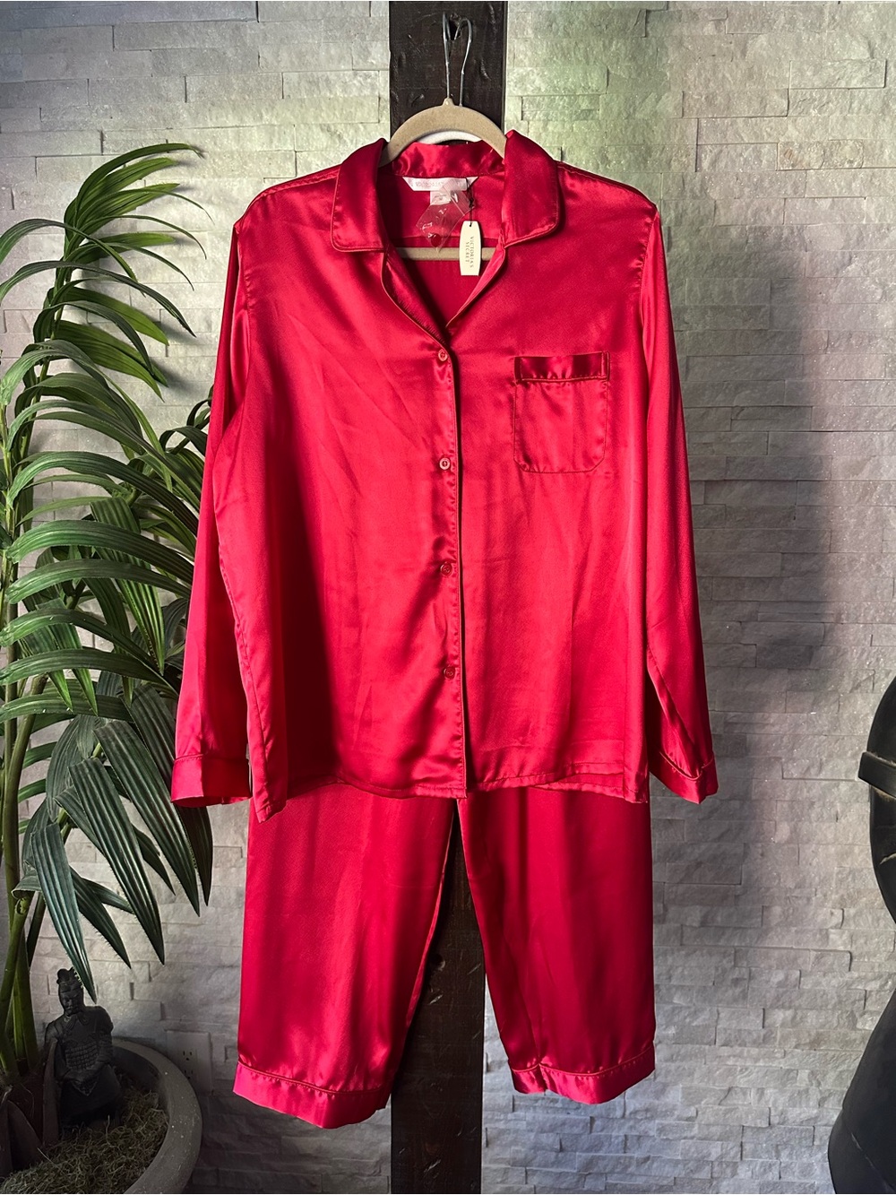 Victorias Secret Red Satin Pajama Set Classic Button-Down Top & Pants M New Tags